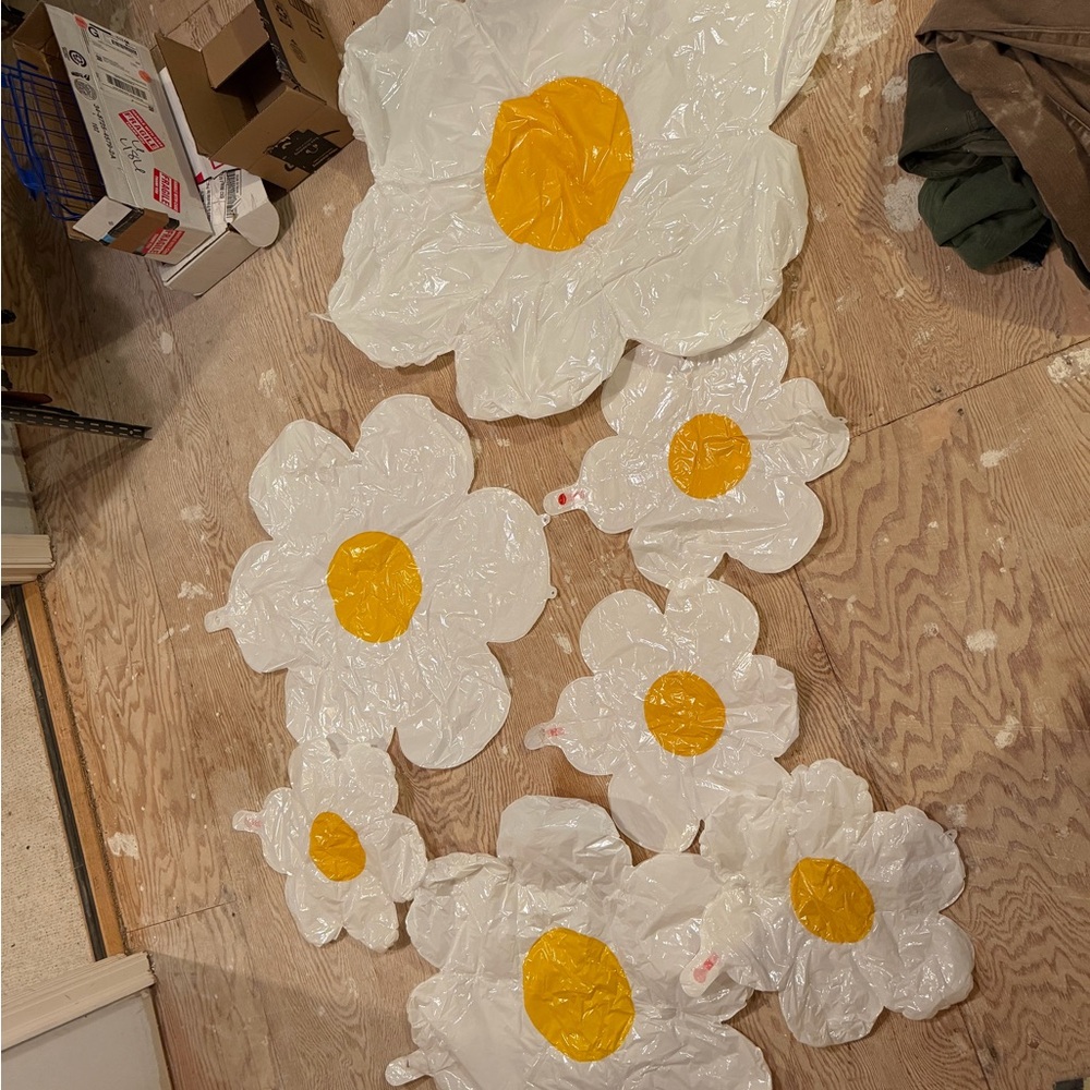 Daisy Inflatable balloon Set - Yellow & White